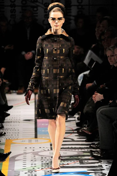 Look 19